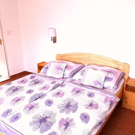 アパート Kaszas Garden *