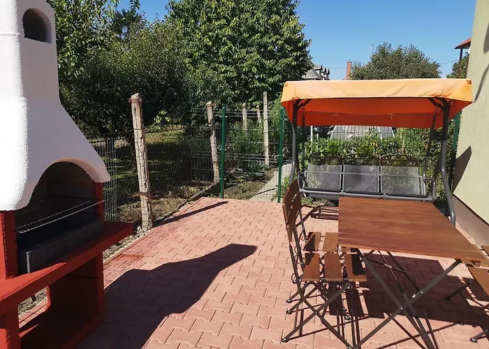 Apartament Kaszas Garden *